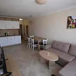 Hotel In Rif 3 Ravda